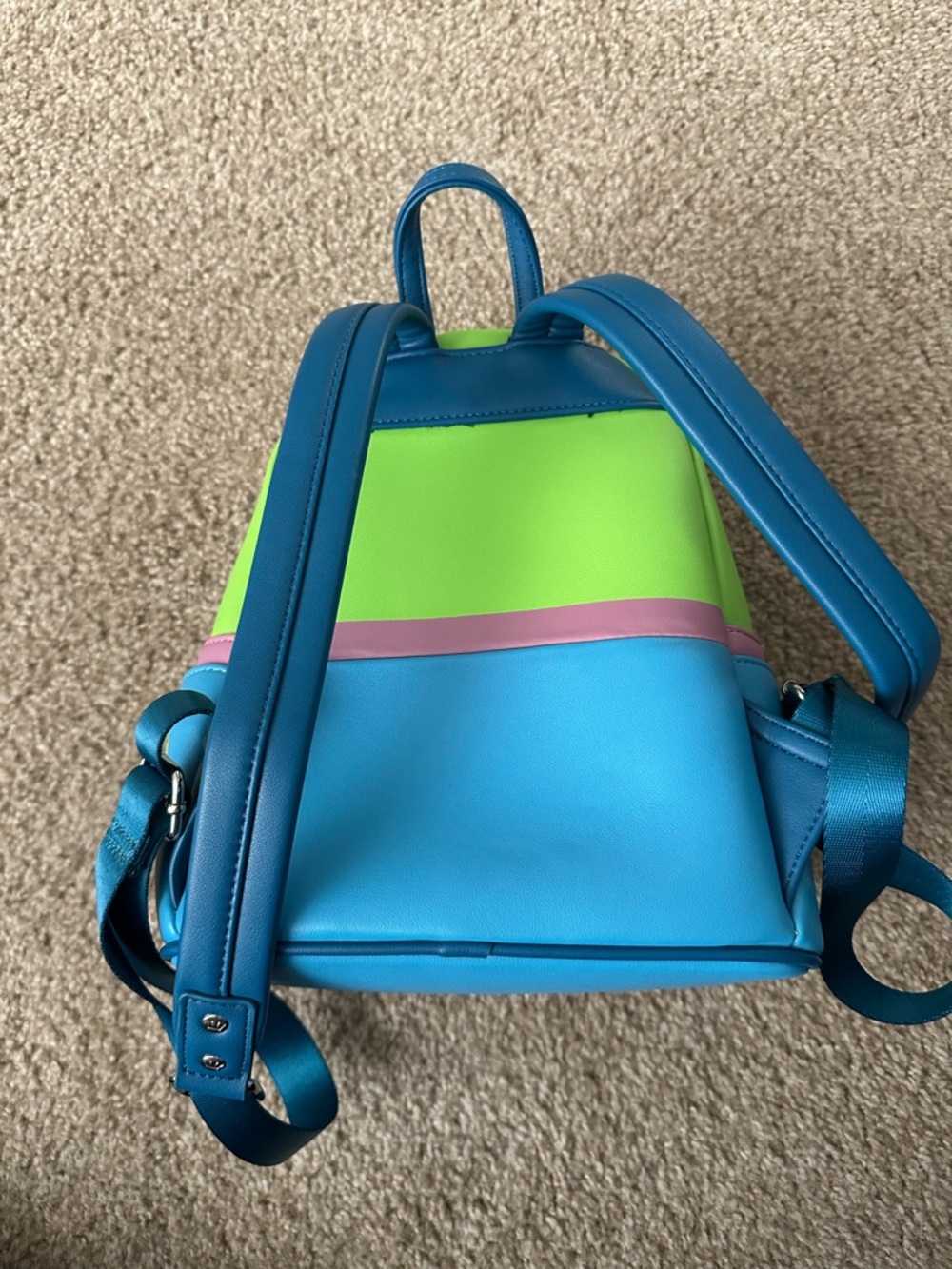 Loungefly Pixar Alien Pizza Planet Mini Backpack - Green/Blue/White/Red - Picture 8 of 10